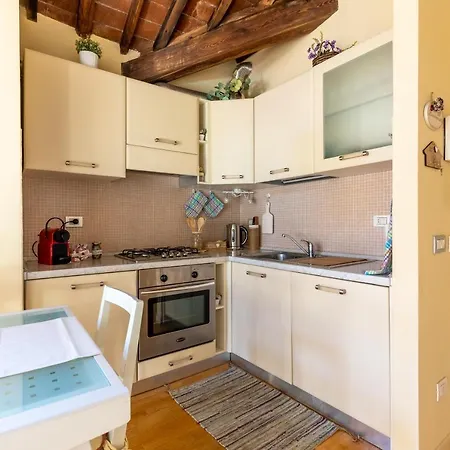 50mt Dalle Mura+parcheggio*appartamento Tipico* * Lucca